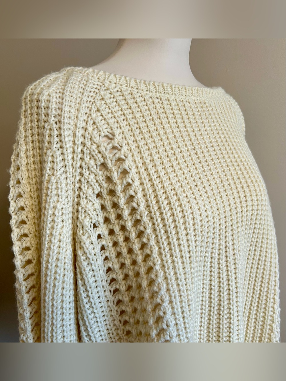 California Moonrise Cream Pullover Knit w. Back Zipper Detail. - Picture 8 of 13